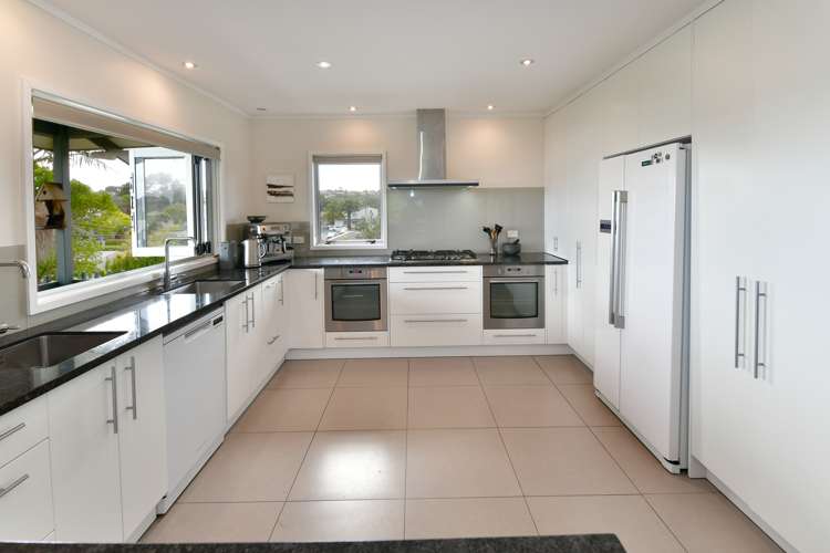4 Claude Road Stanmore Bay_14