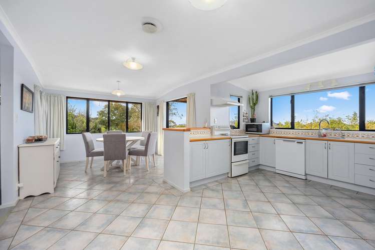 10 Clayden Road_4
