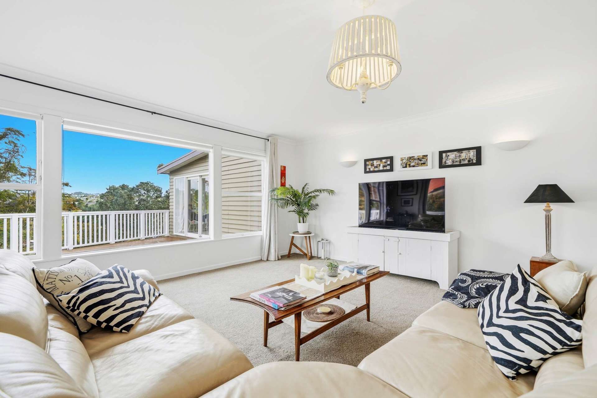 2/12 Philson Terrace Browns Bay_0