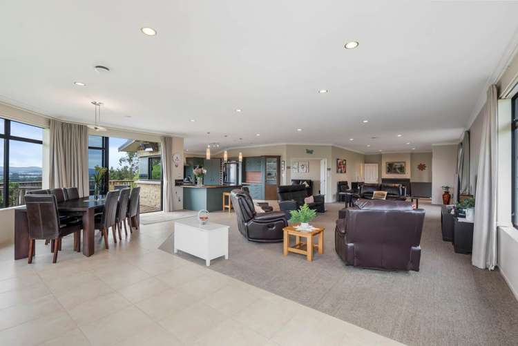 160 Lloyd Road Riverhead_5