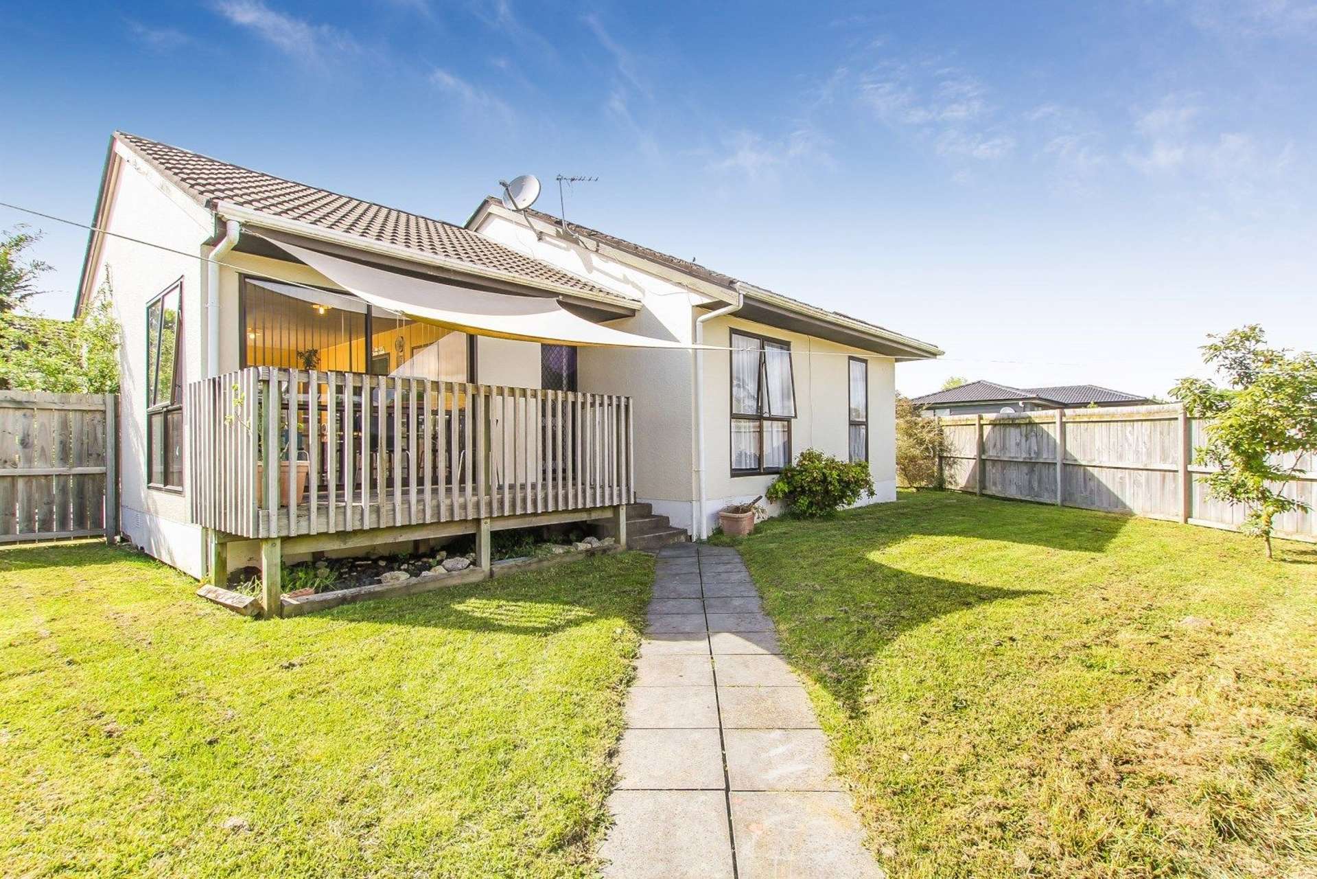 16a Edwin Freeman Place Ranui_0