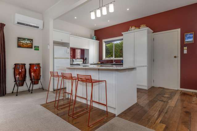 2 John Street Titahi Bay_2