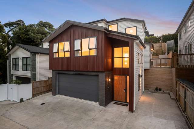 Large Home, Top School Zones.