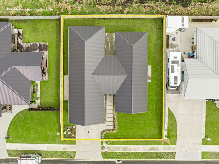 27 Saint Michael Crescent One Tree Point_33