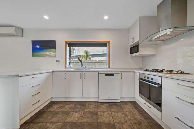 2/116 Roker St Somerfield_1