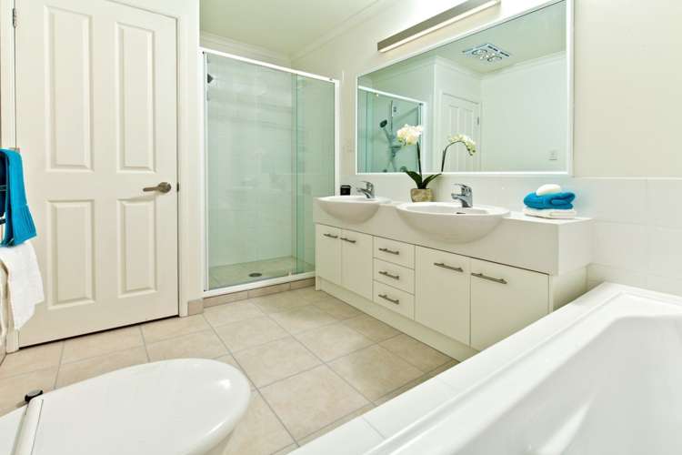 14 Thomas Hamer Place Greenhithe_13