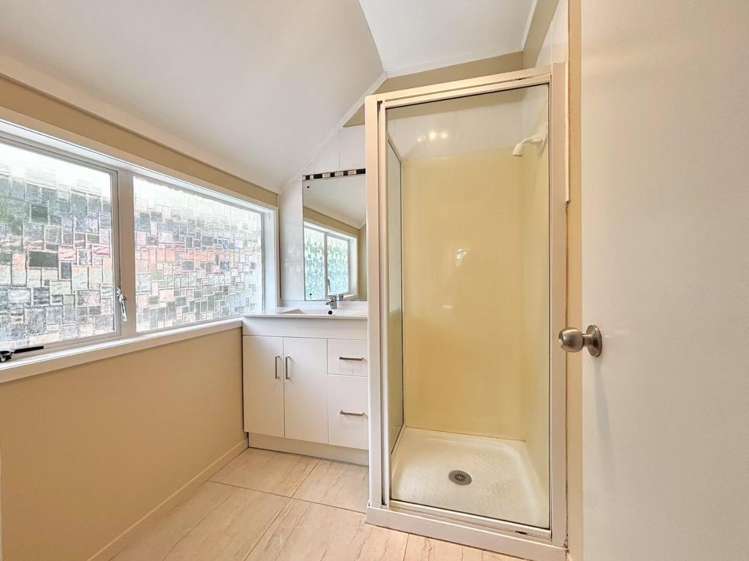 5 Ancona Lane Goodwood Heights_14