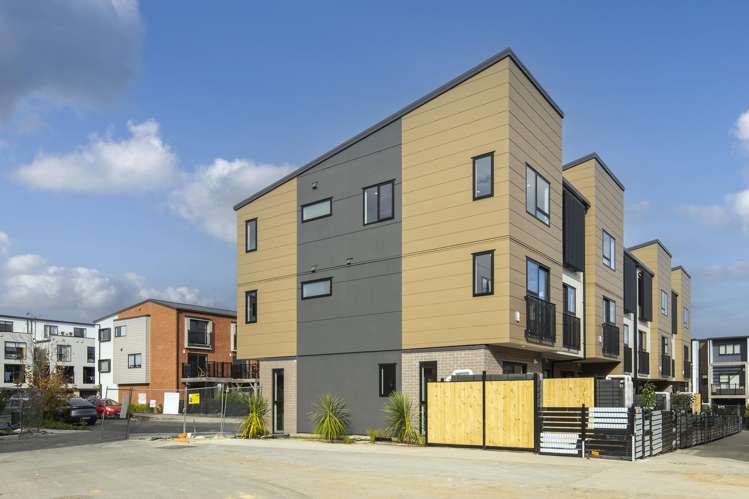 Lot 2/20 Falcon Crescent_0