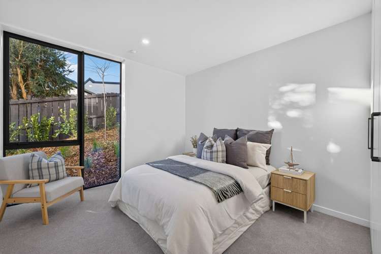19 Inverness Lane Redcliffs_24