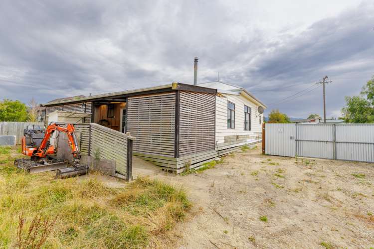 3 Michael Street Waimate_12