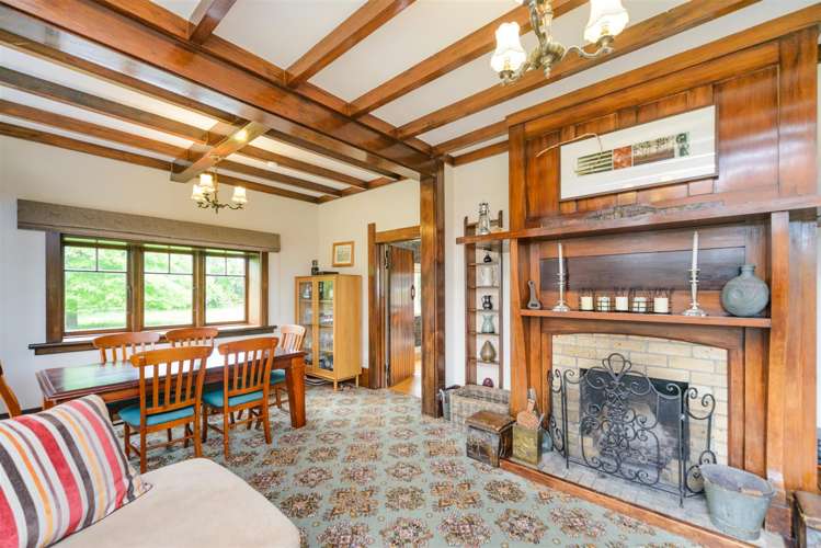 27 High Street Bulls_10