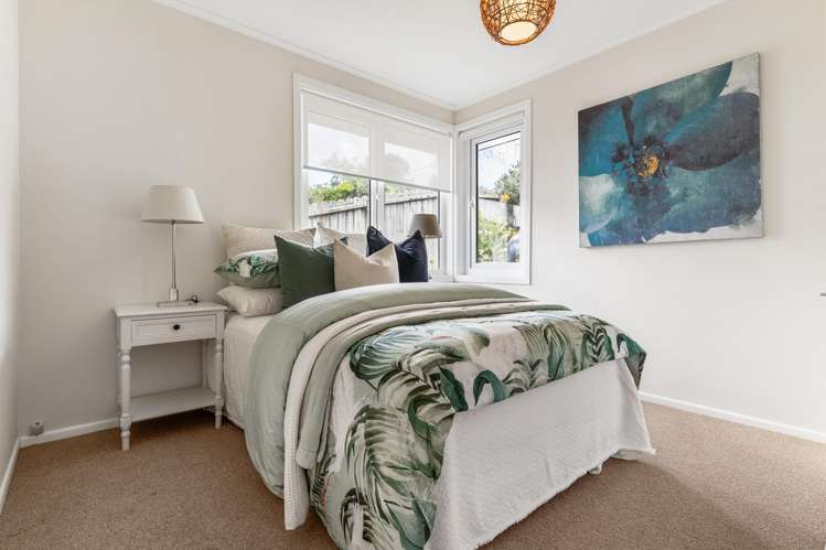 1/7 Colmar Road Mellons Bay_10