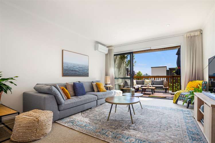 4 Torea Tai Road Hobsonville_1