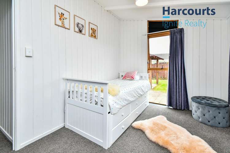 8 Booker Place Manurewa_11