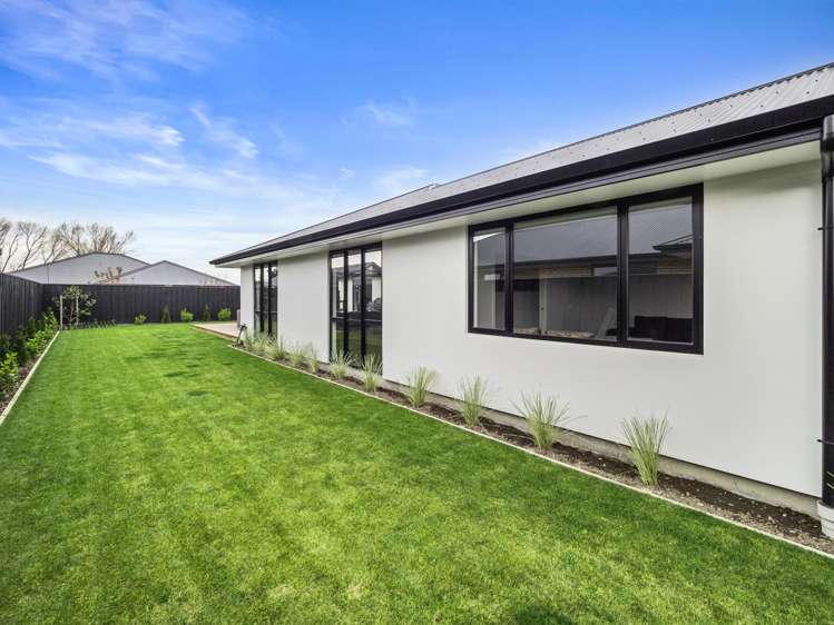 154 Trevors Road Elgin_19