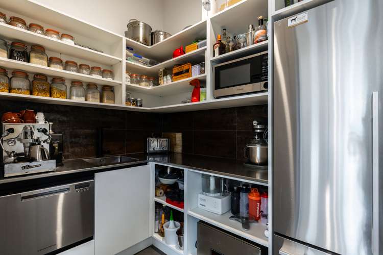 15 Catalina Crescent Burleigh_9