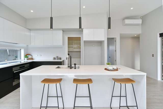 13 Picadilly Avenue Casebrook_4
