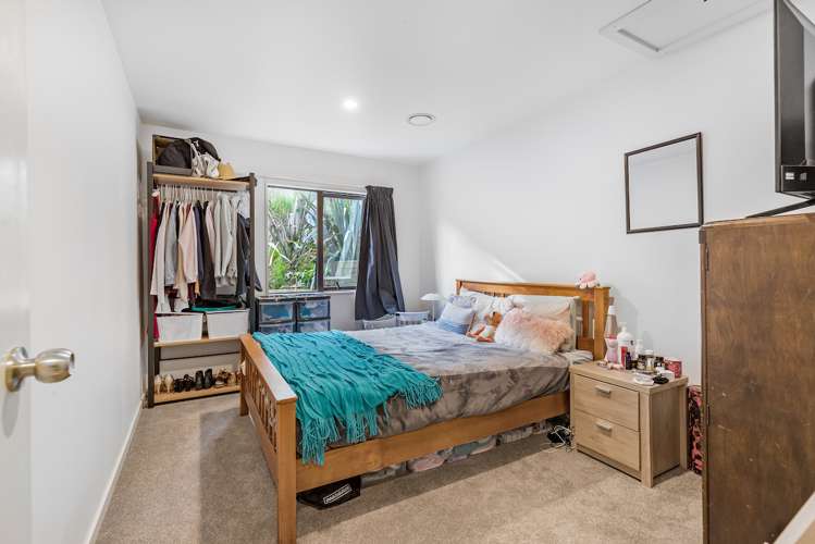 27 Watts Road Fernhill/Sunshine Bay_16