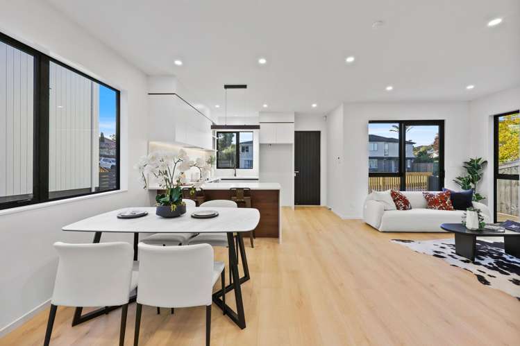 13B Meadway Sunnyhills_8
