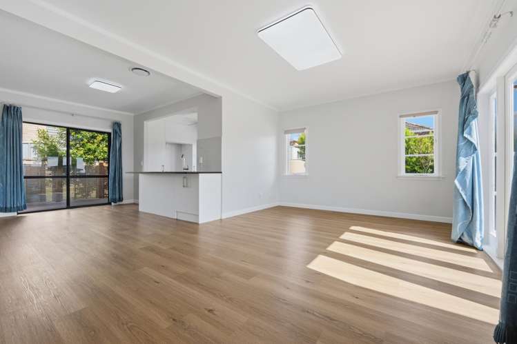 46 Miro Street New Lynn_11