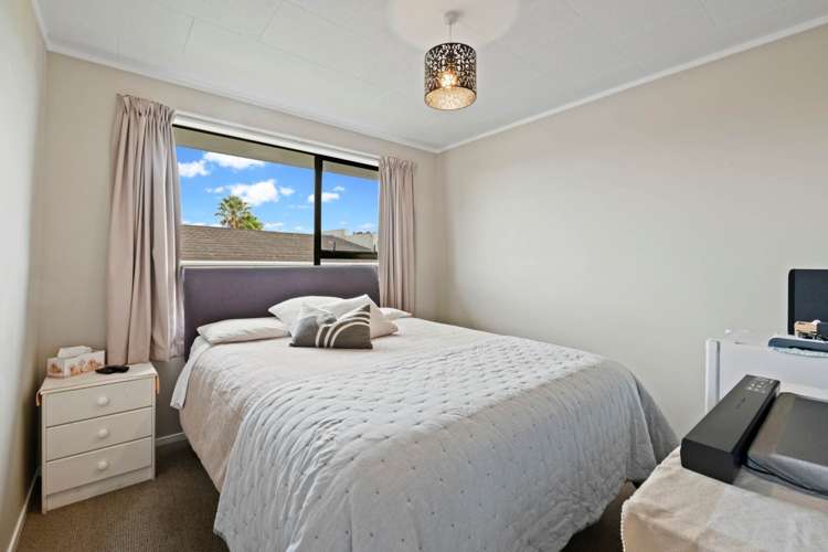 1404 Whangaparaoa Road Army Bay_12