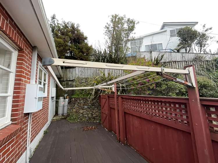  A/13 Romney Square Tawa_11