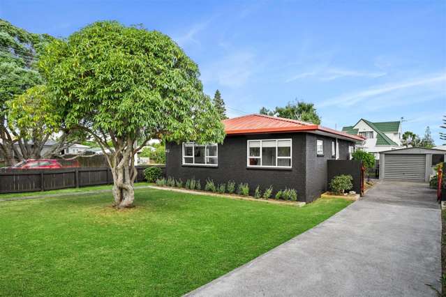 42 Yeovil Road Te Atatu Peninsula_2