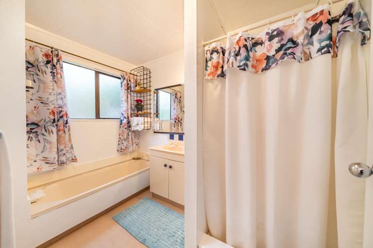 20 Roys Road Plimmerton_20