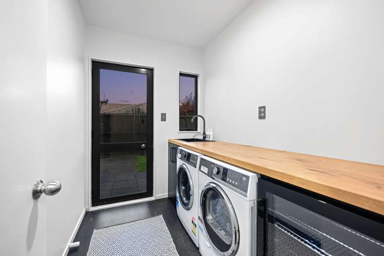 15 Blairgowrie Place Rototuna North_18