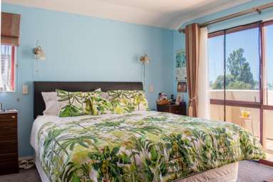 55A Apirana Avenue_3