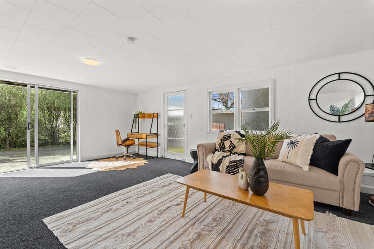 25 Dobell Road Stanmore Bay_17