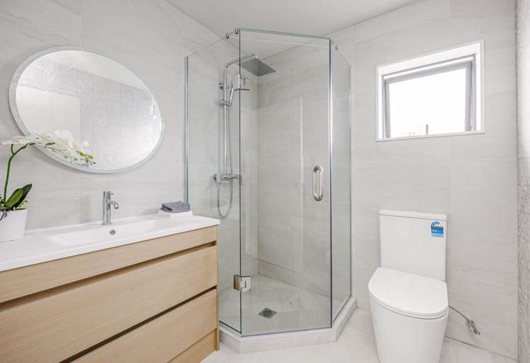 2/30 Sharland Avenue Manurewa_4