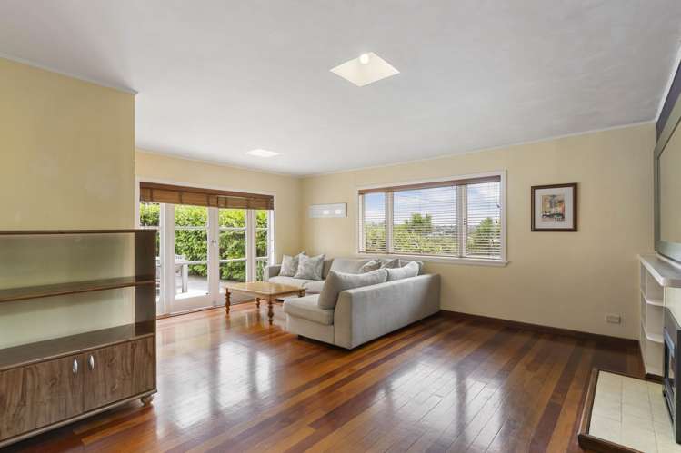 578 Beach Road Rothesay Bay_8