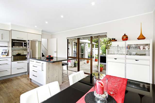 2/44 Randwick Crescent Moera_3