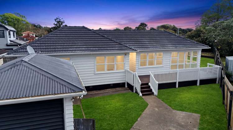 12 Malcolm Place Mangere East_13