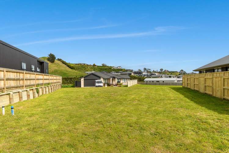 271 Adler Drive Ohauiti_12