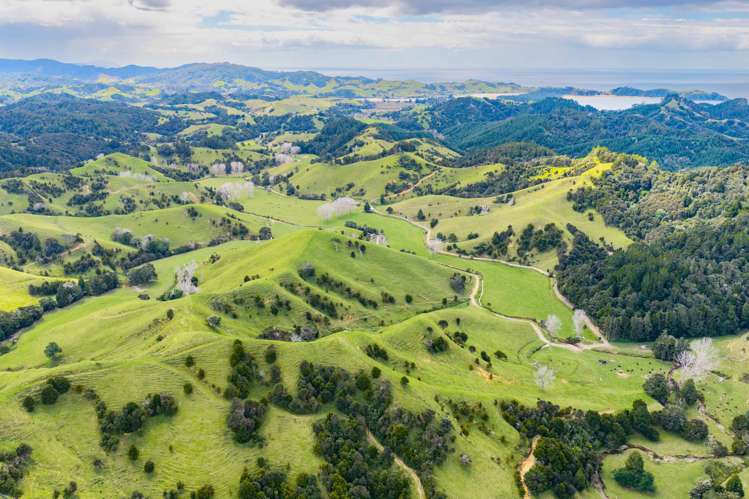 570 and 698 Whananaki South Road Whananaki_10