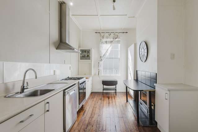 1/30 Bulteel Street City Centre_2