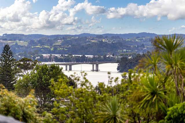 8a Aeroview Drive Beach Haven_1