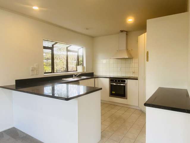 2/131 Grand Drive Remuera_2