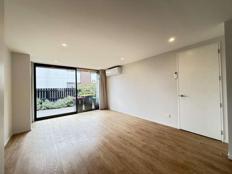 1/56 Waltham Road Sydenham_2