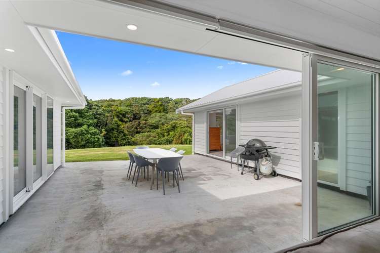 24 Waterman Drive Langs Beach_23
