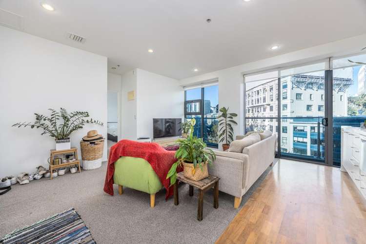 709/2 Beach Road Auckland Central_3