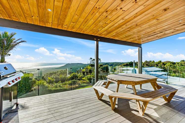 93 Oaia Road Muriwai_44