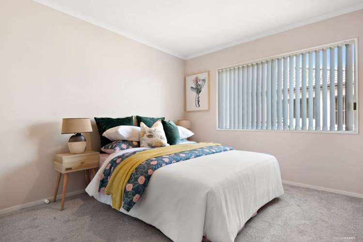 50 Salford Crescent Flat Bush_9