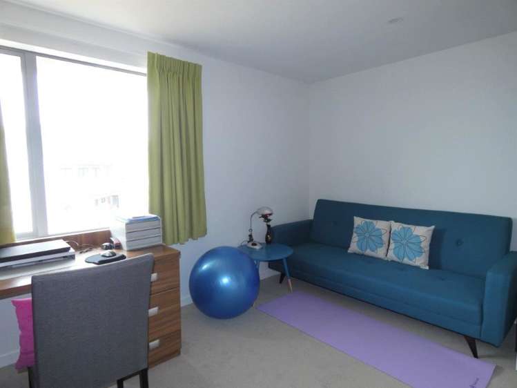 15/2 Stone Street Miramar_9