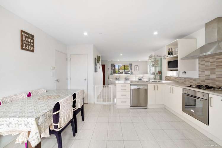 19 Masons Road Oteha_13