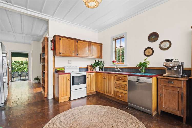 169 Kamo Road Kensington_18