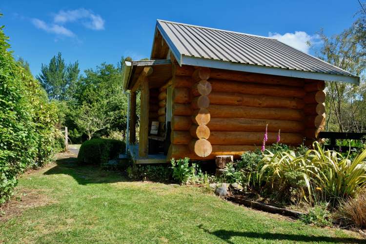 2574 State Highway 49 Ohakune_16