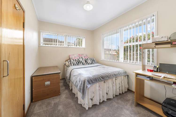 9 Manston Road Mangere_10